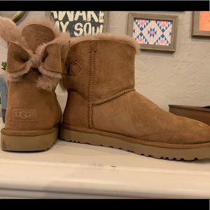 Ugg Mini Bailey Bow Boots